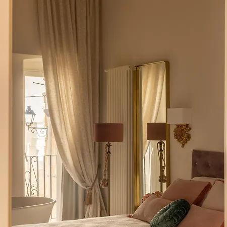 Dimore Di Brando Vico Gelso 4*